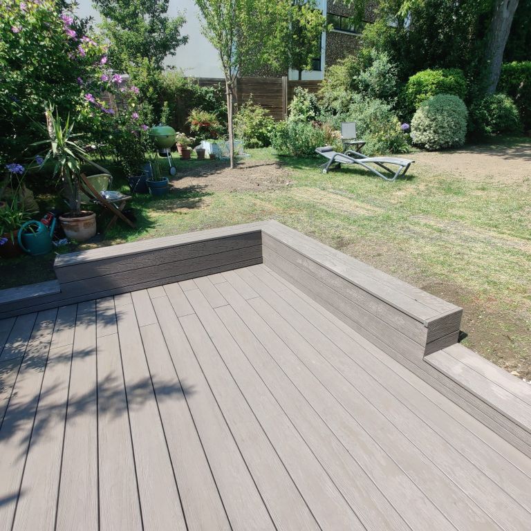 Terrasse GRAD® en Composite - Paysagistes Les Jardins du Roy Paris